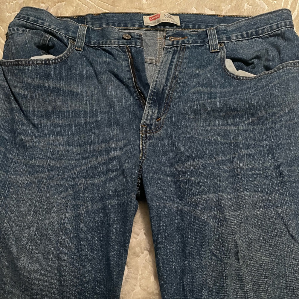 Levis
